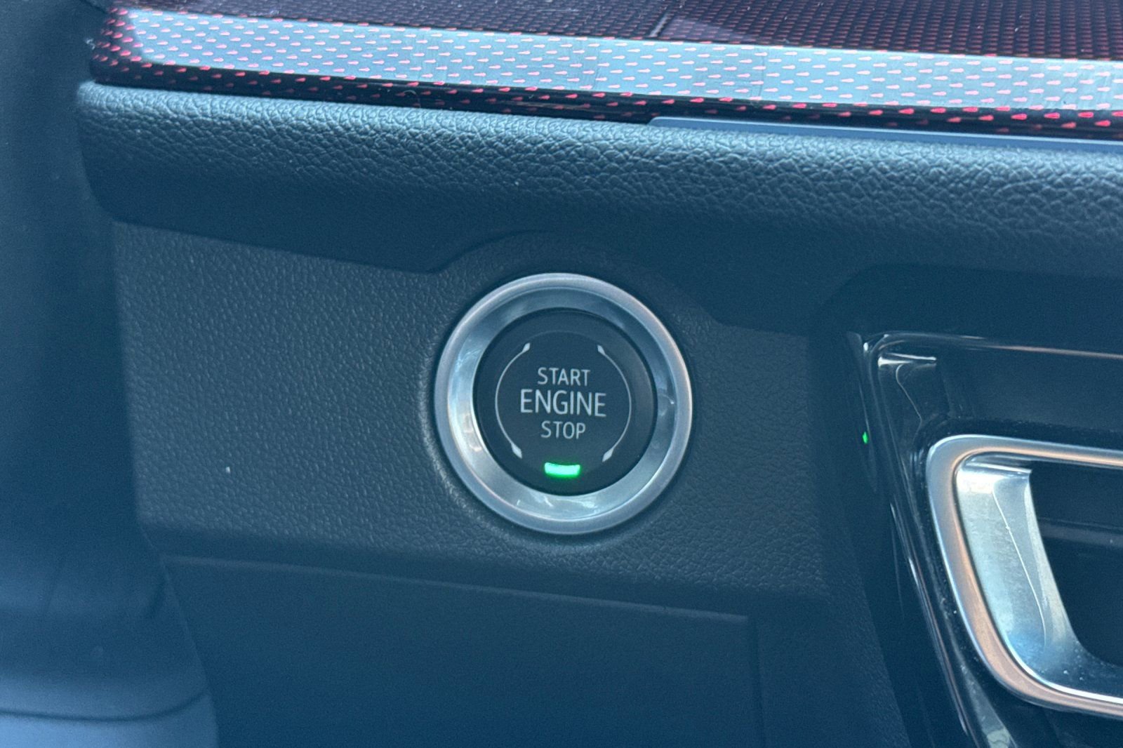 Used 2025 Chevrolet Traverse Z71 image 34