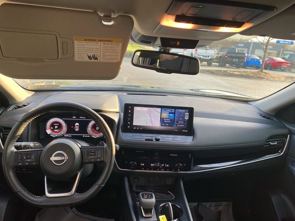 Used 2024 Nissan Rogue SL AWD/4WD image 18