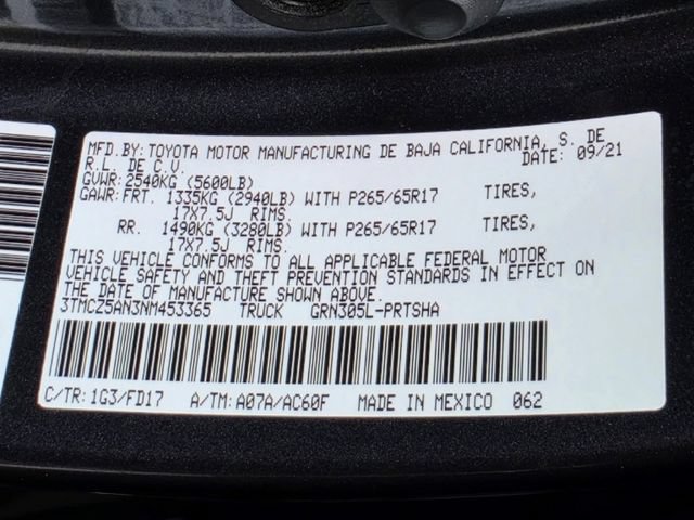 Used 2022 Toyota Tacoma TRD Sport w/ Technology Package AWD/4WD image 32
