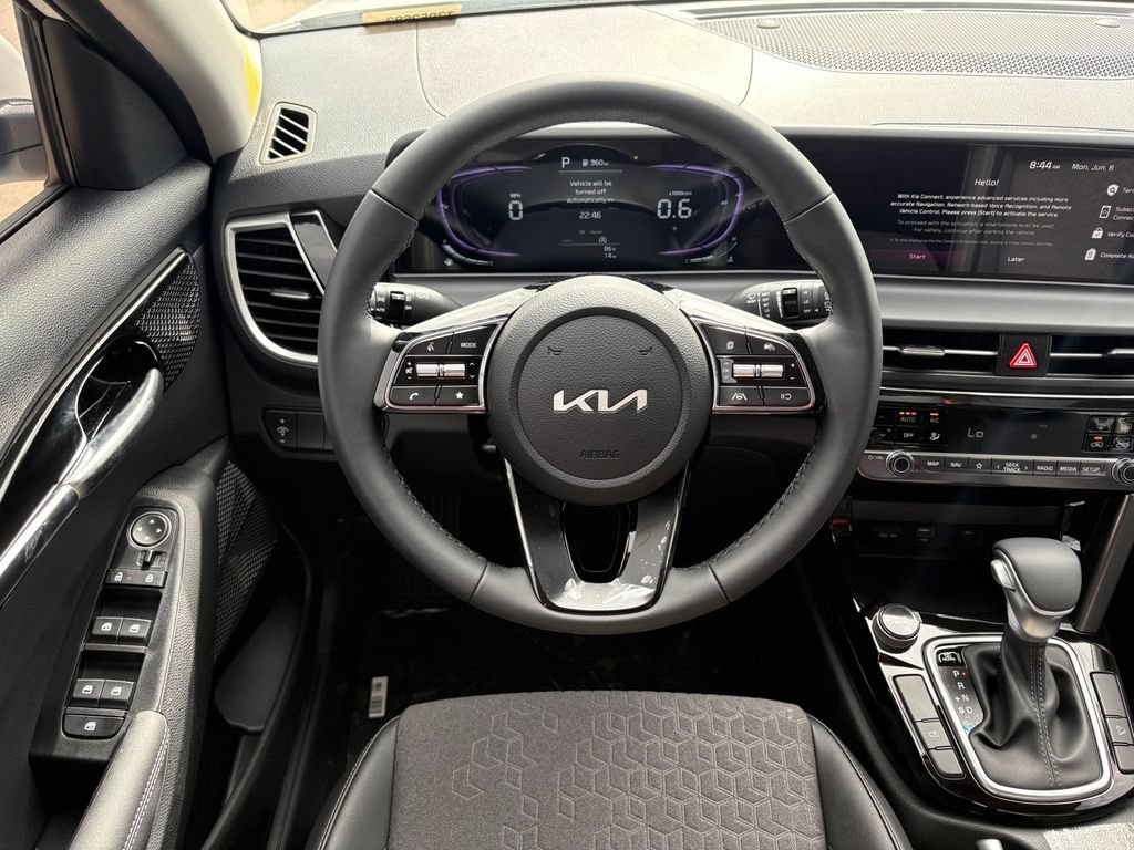New 2026 Kia Seltos S FWD image 16