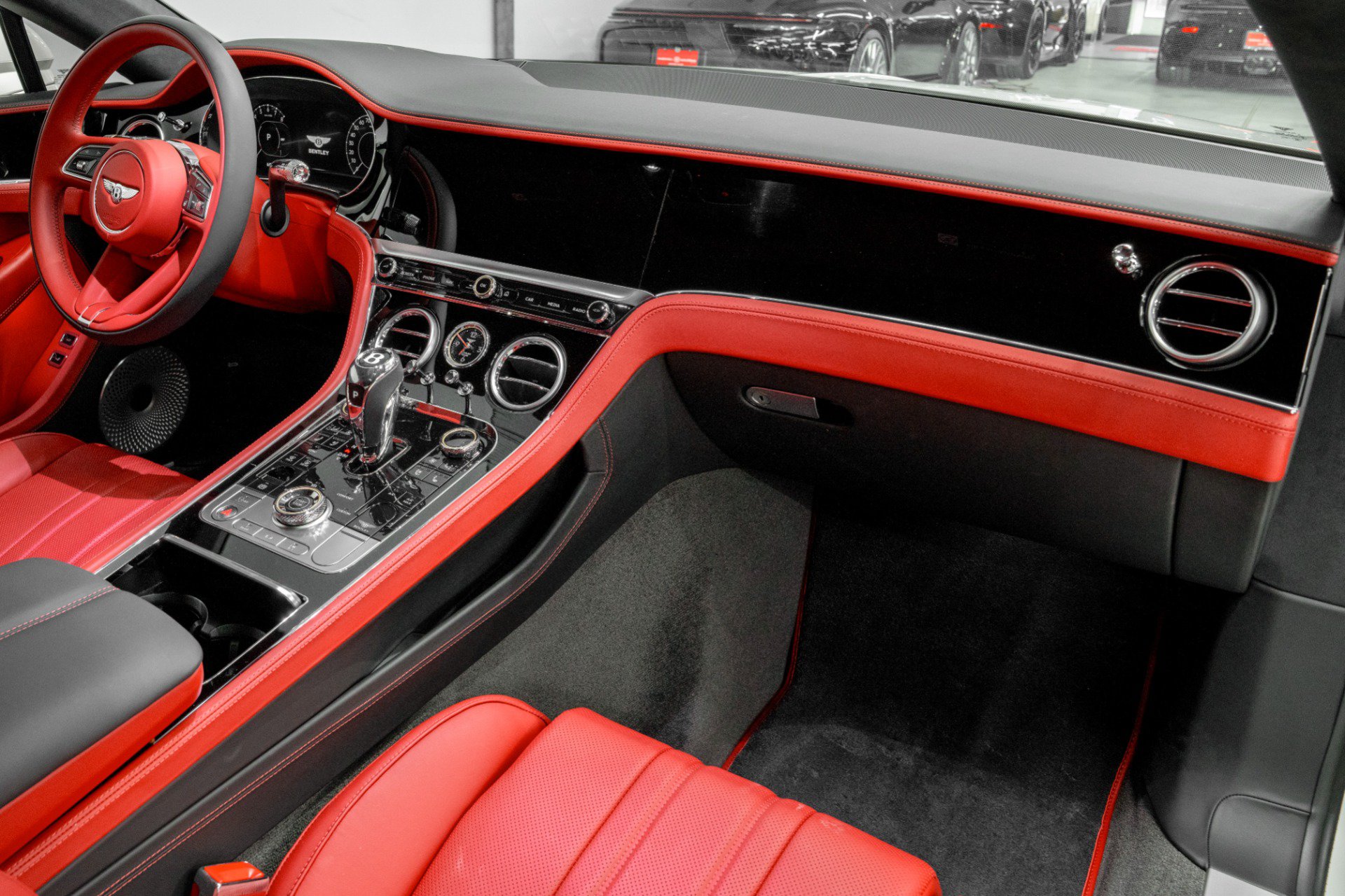 Used 2025 Bentley Continental GT AWD/4WD image 13