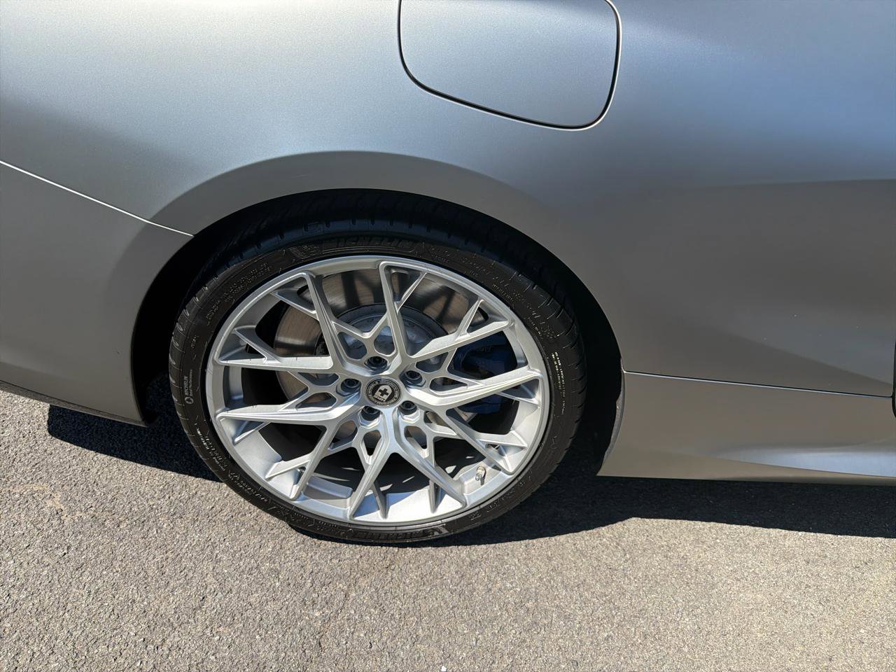 Used 2020 BMW M850i xDrive Coupe w/ M Carbon Exterior Package image 29