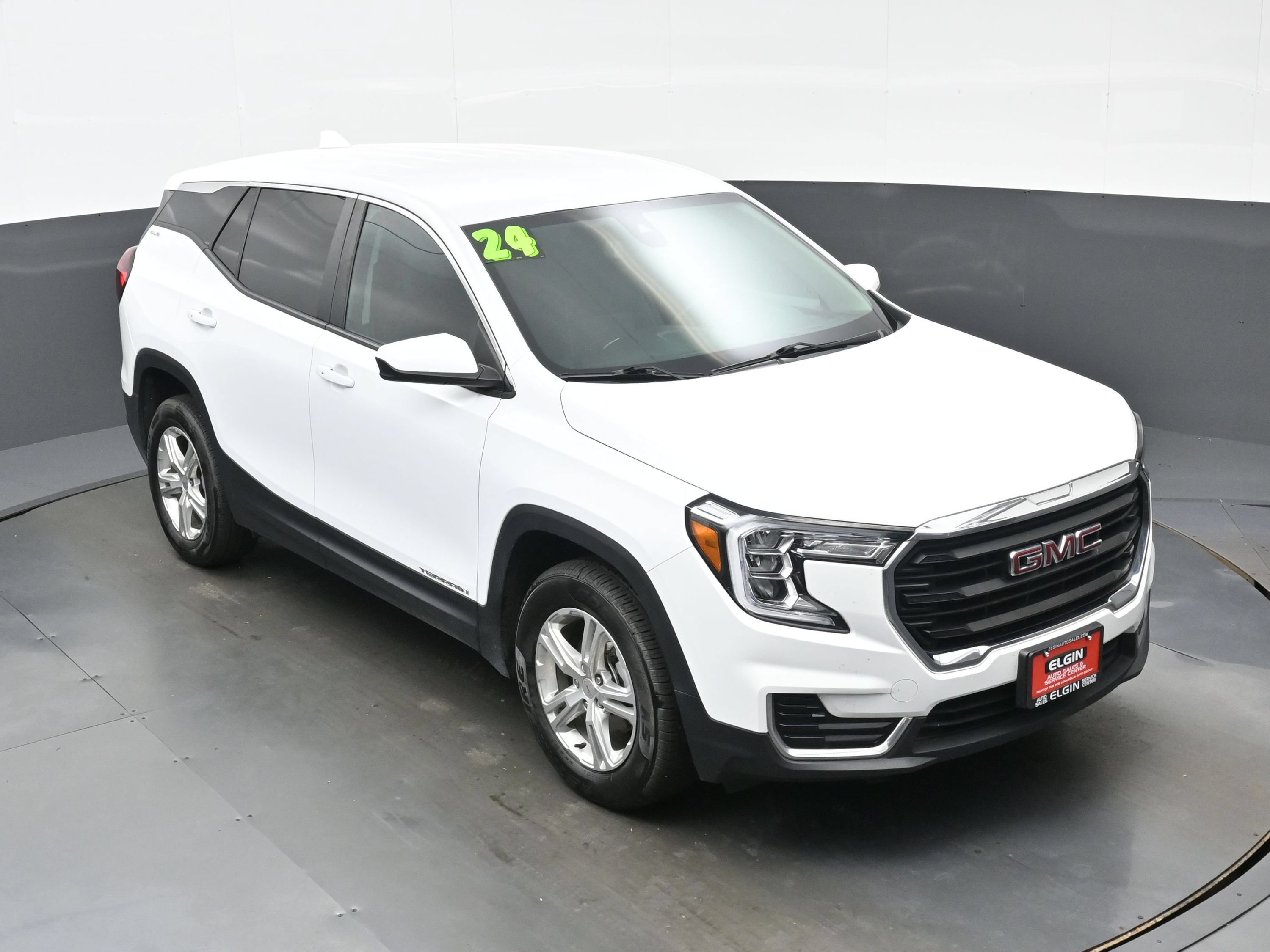 Used 2024 GMC Terrain SLE AWD/4WD image 38