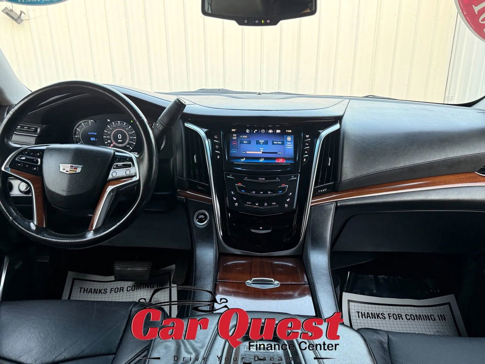 Used 2016 Cadillac Escalade Luxury AWD/4WD image 31