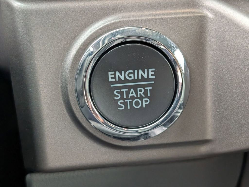 New 2024 Ford F150 XLT w/ Equipment Group 302A MID image 40