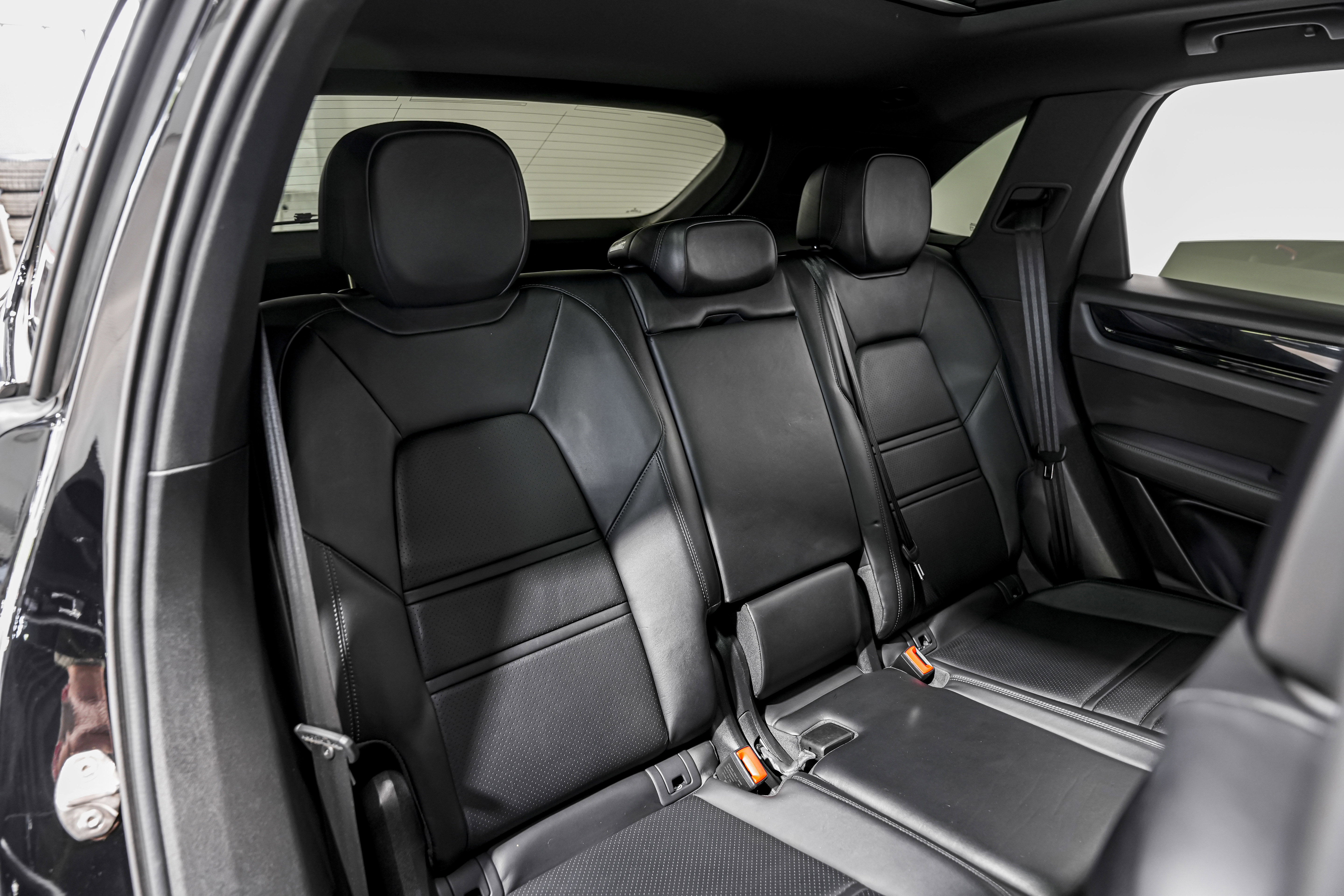 Used 2022 Porsche Cayenne S image 29