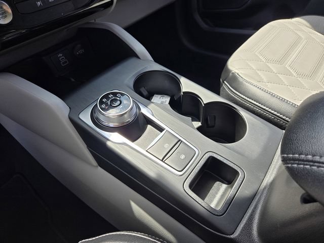 Used 2024 Ford Escape SE w/ PHEV Premium Package FWD image 20