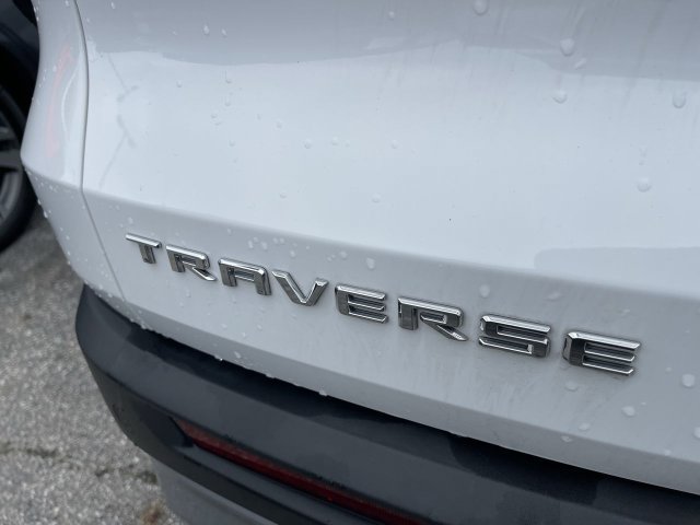 Used 2026 Chevrolet Traverse LT w/ Driver Confidence Package FWD image 7
