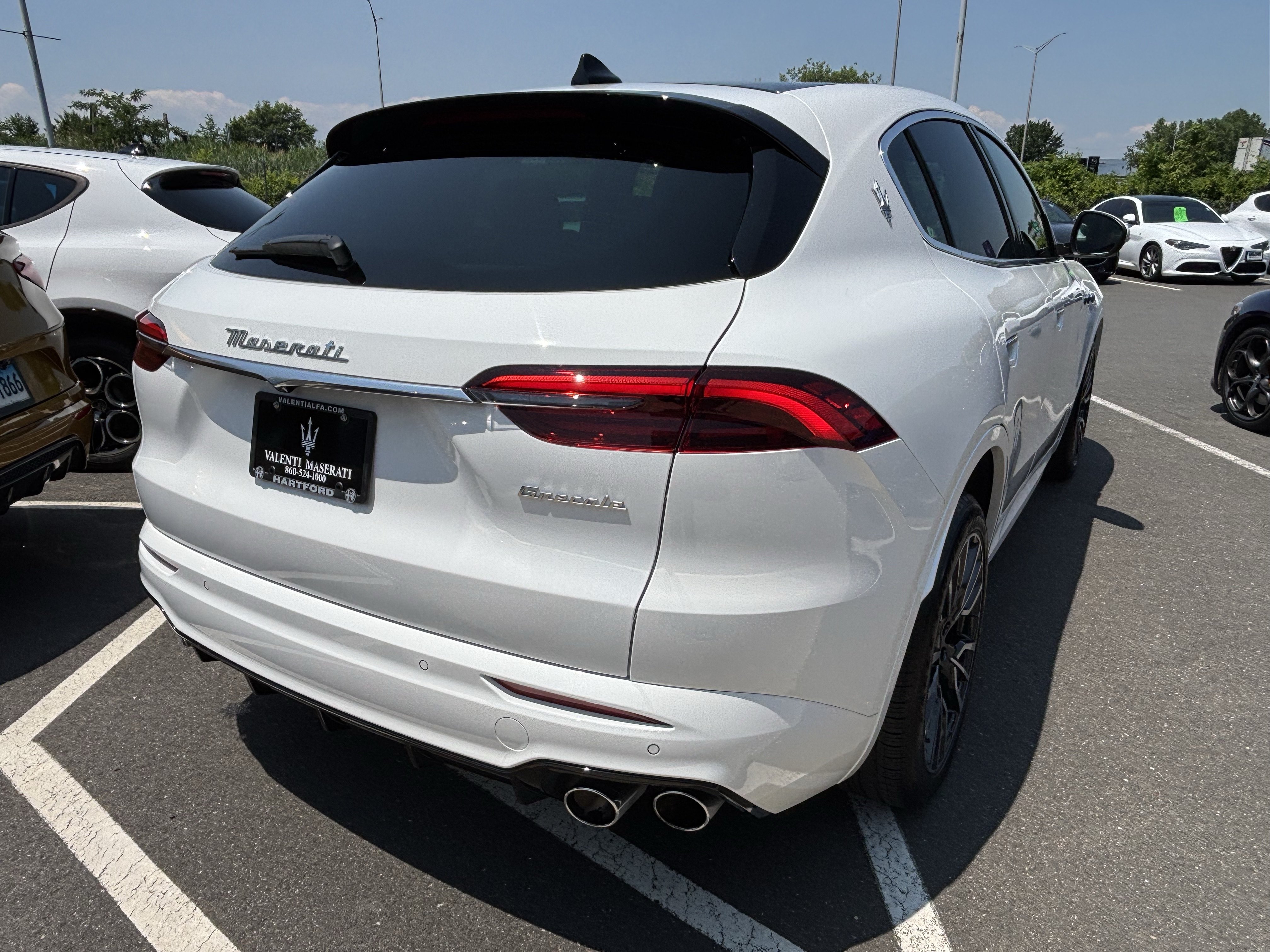 Used 2025 Maserati Grecale Folgore AWD/4WD image 8