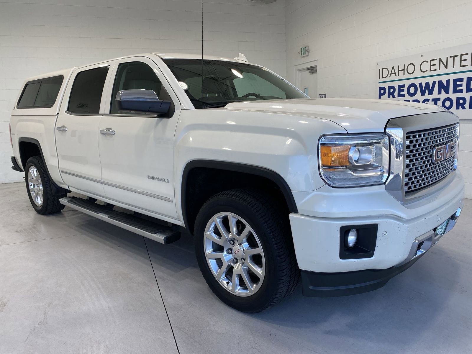 Used 2015 GMC Sierra 1500 Denali w/ Driver Alert Package video 2