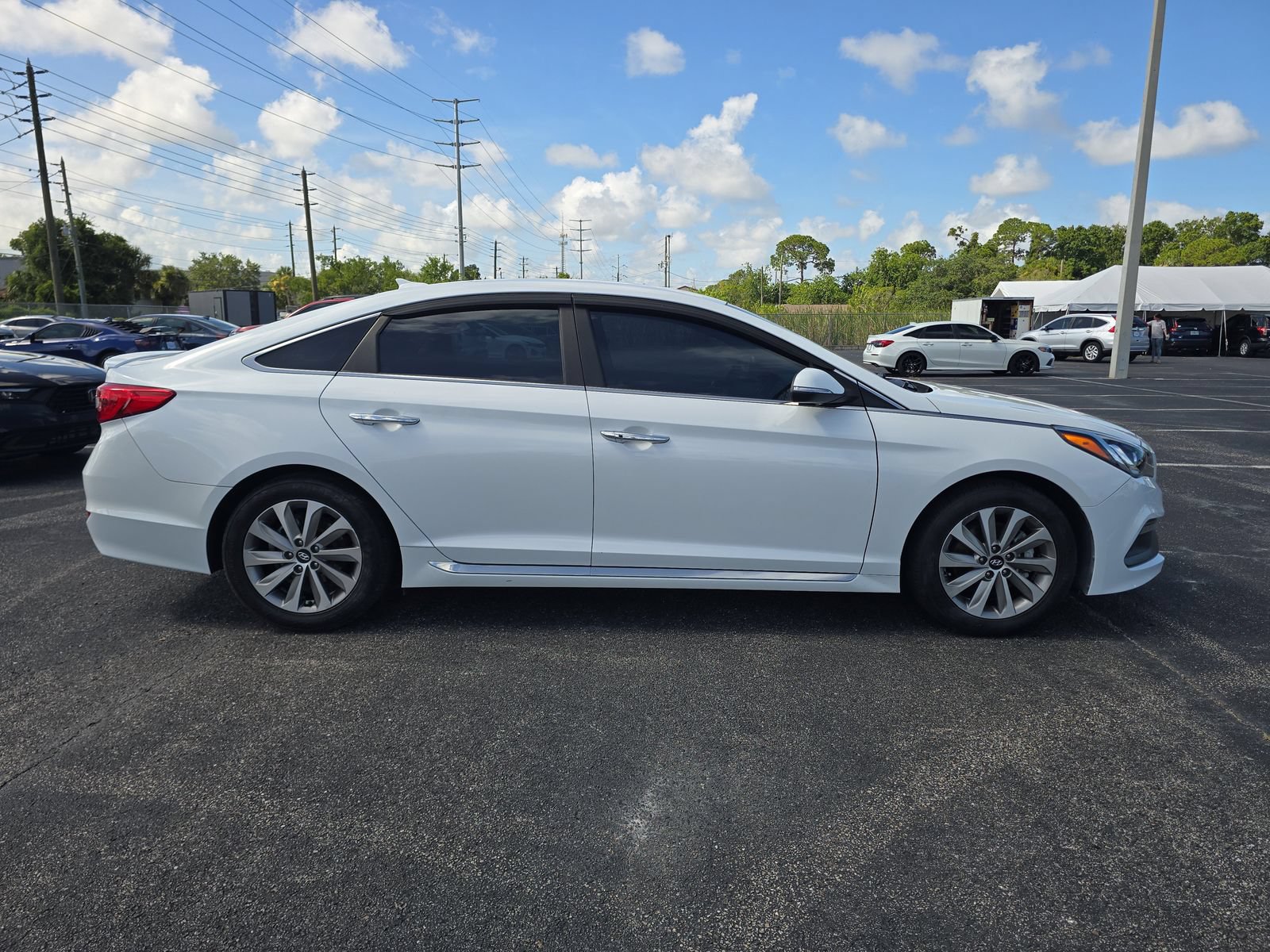 Used 2015 Hyundai Sonata Sport w/ Option Group 04 FWD image 3