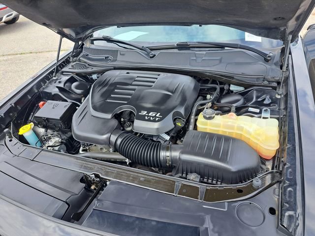 Used 2019 Dodge Challenger SXT w/ Plus Package image 15