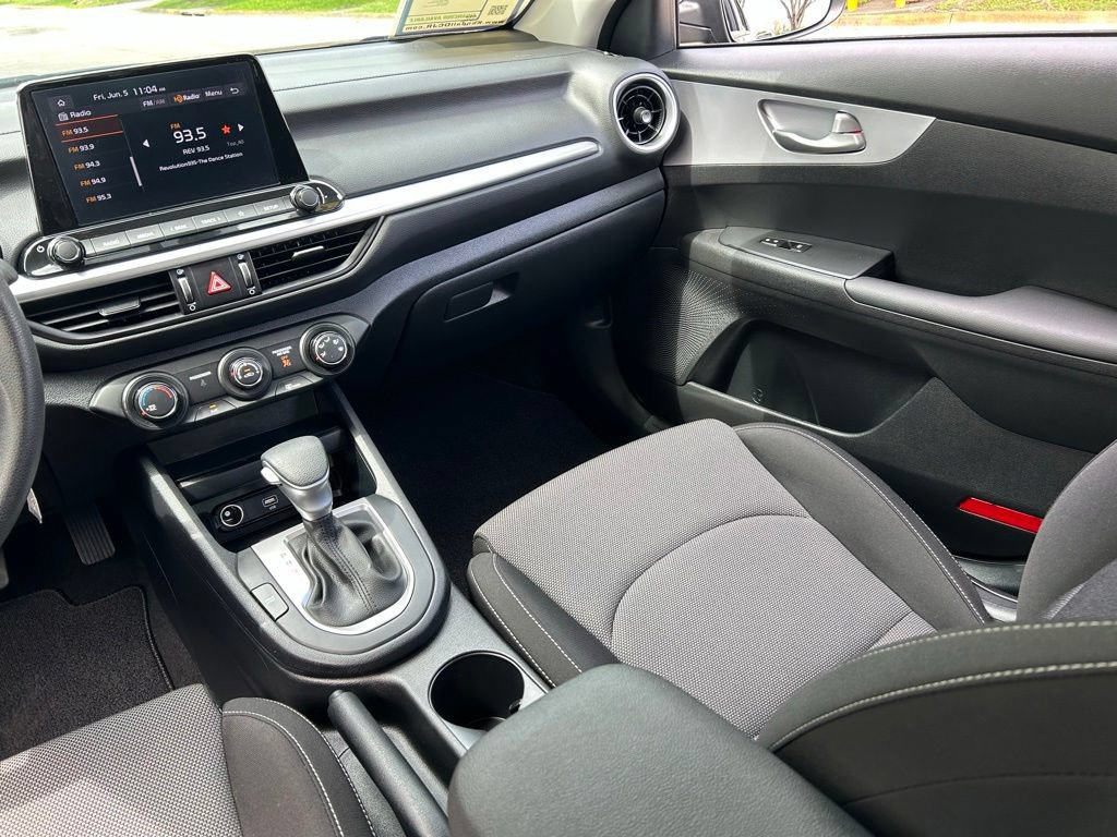 Used 2024 Kia Forte LXS w/ LXS Technology Package FWD image 12