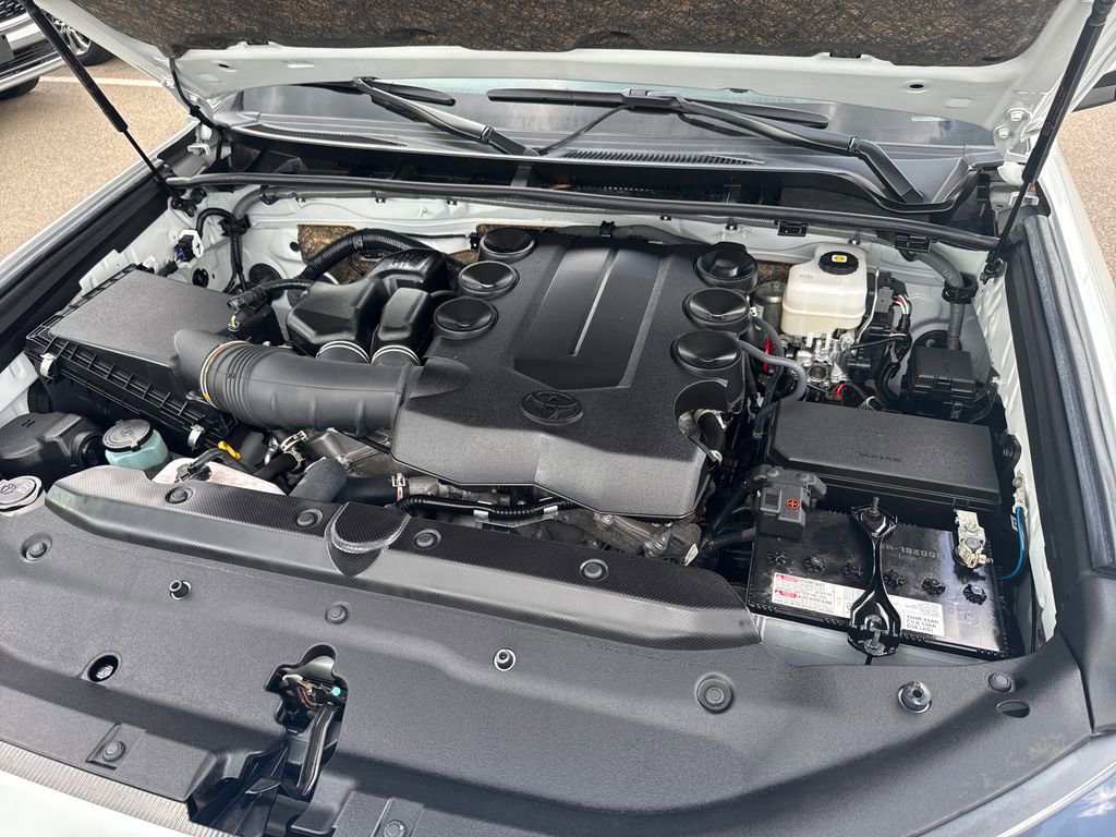 Used 2024 Toyota 4Runner Limited AWD/4WD image 51