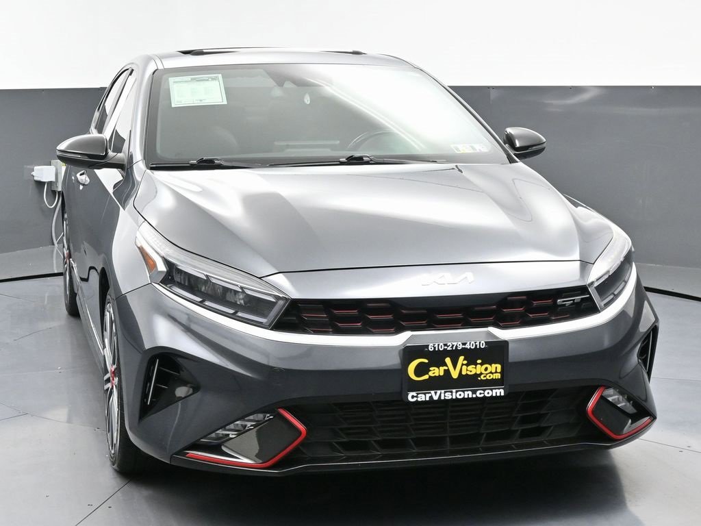 Used 2022 Kia Forte GT image 4