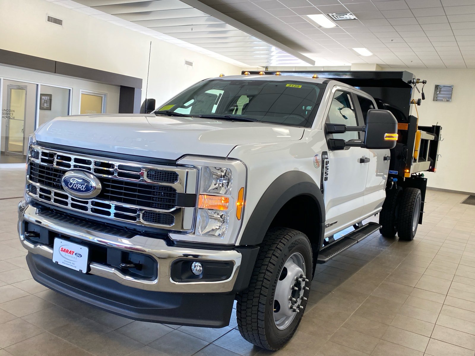 New 2026 Ford F550 4x4 Crew Cab image 4