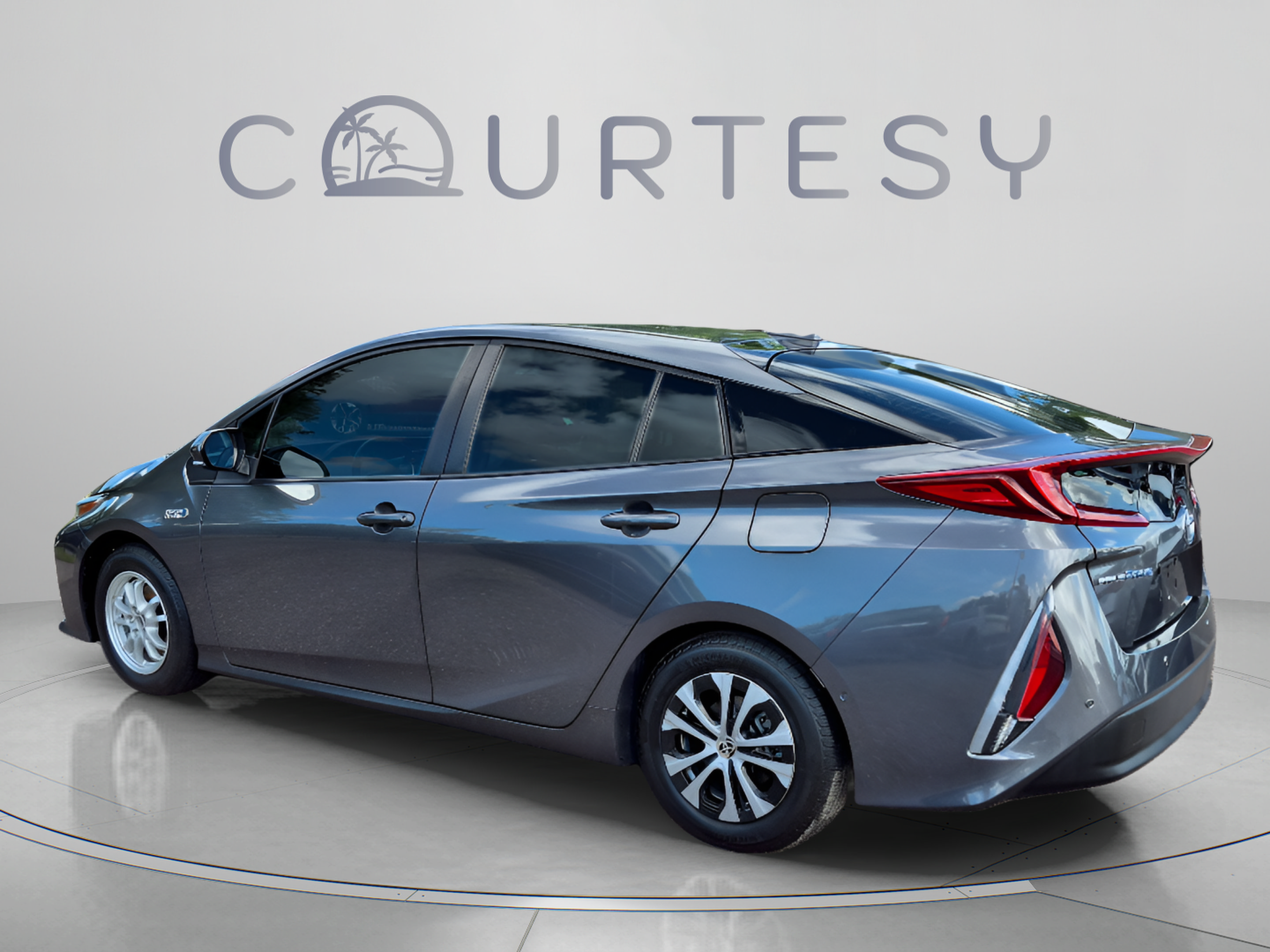 Used 2022 Toyota Prius Prime Limited FWD image 5