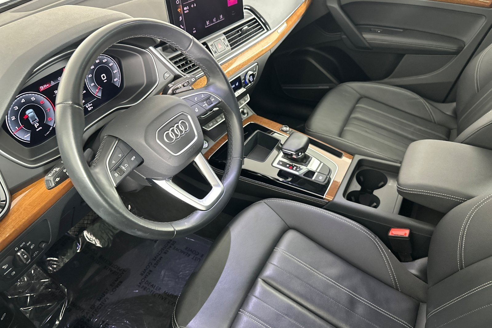 Used 2023 Audi Q5 2.0T Premium Plus w/ Premium Plus Package AWD/4WD image 9