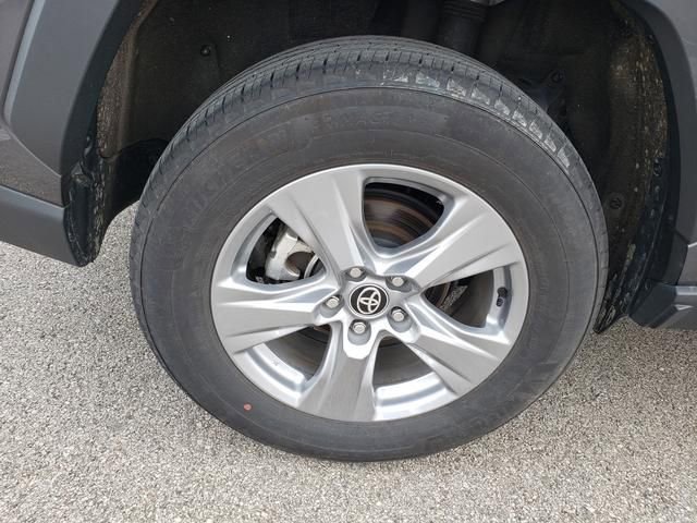 Used 2025 Toyota RAV4 XLE AWD/4WD image 27