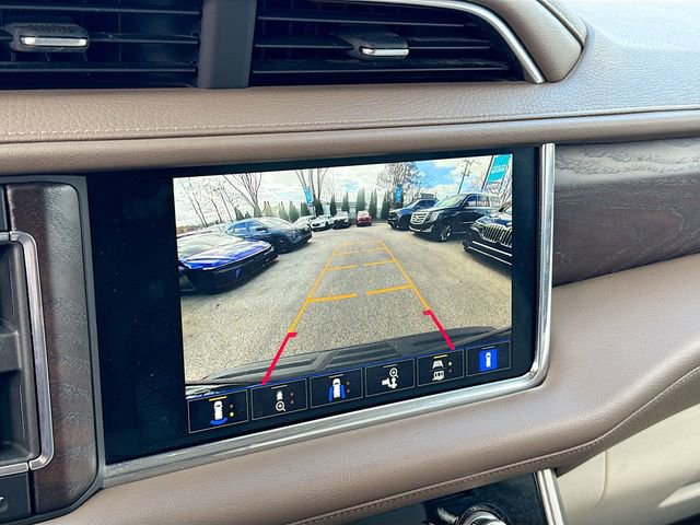 Used 2023 GMC Yukon XL Denali AWD/4WD image 13