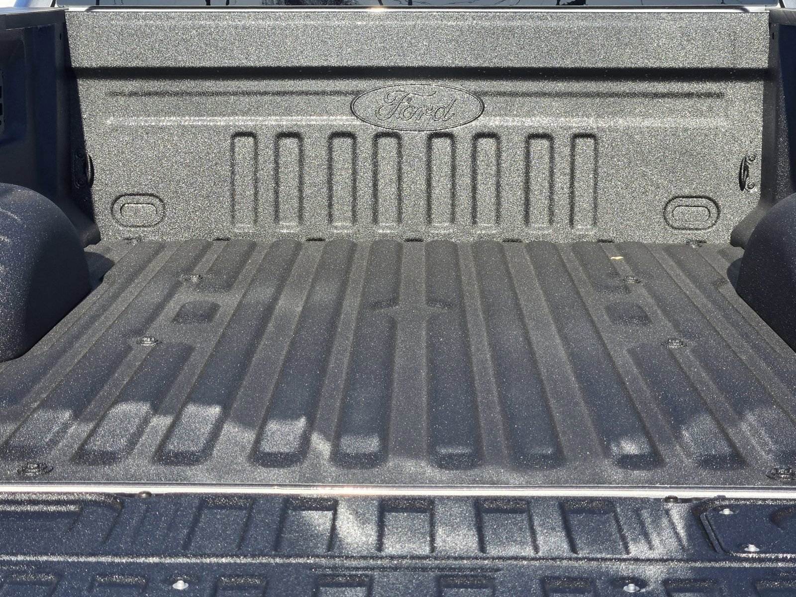 New 2026 Ford F250 Lariat w/ Black Appearance Package image 30