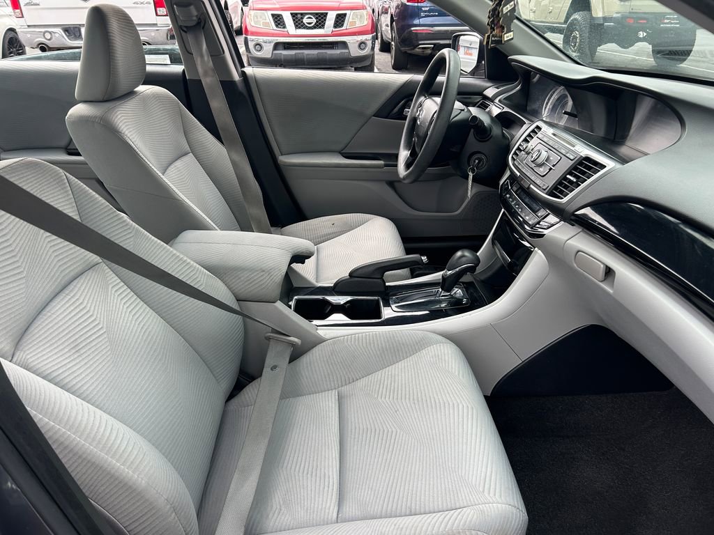 Used 2016 Honda Accord LX image 29