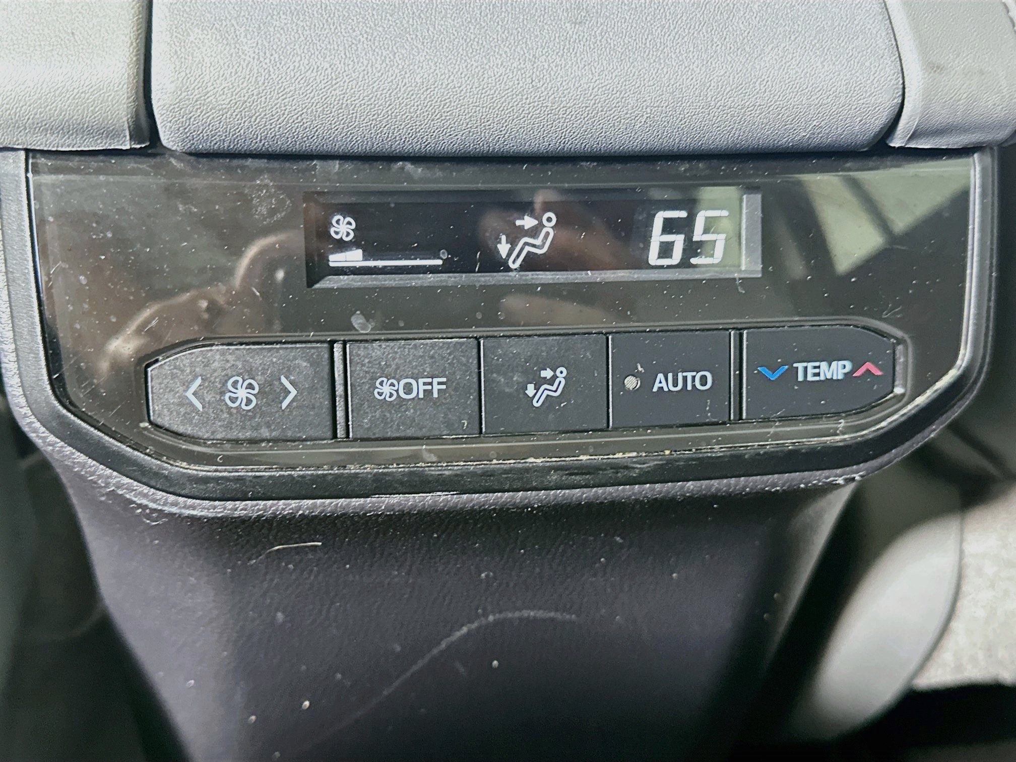 Certified 2020 Toyota Highlander Limited w/ Protection Package #3 AWD/4WD image 27
