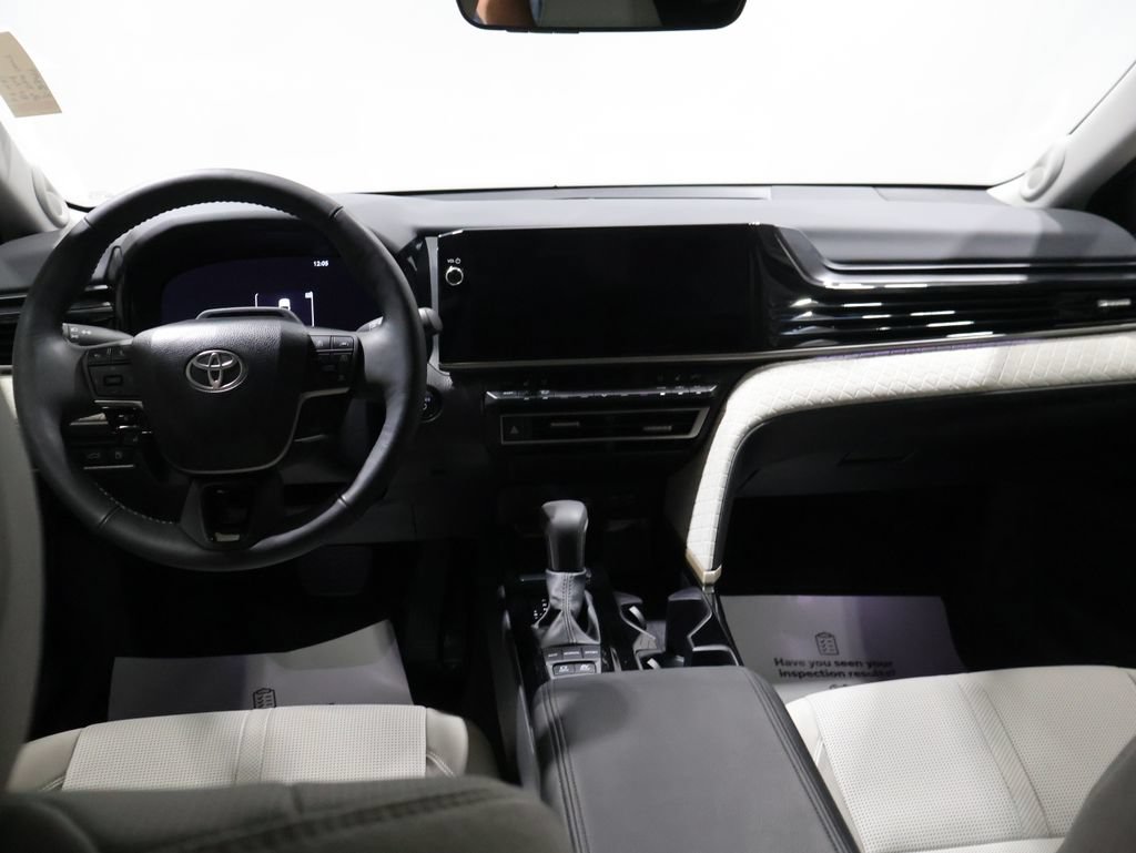 Used 2026 Toyota Camry XLE w/ Premium Plus Package FWD image 17