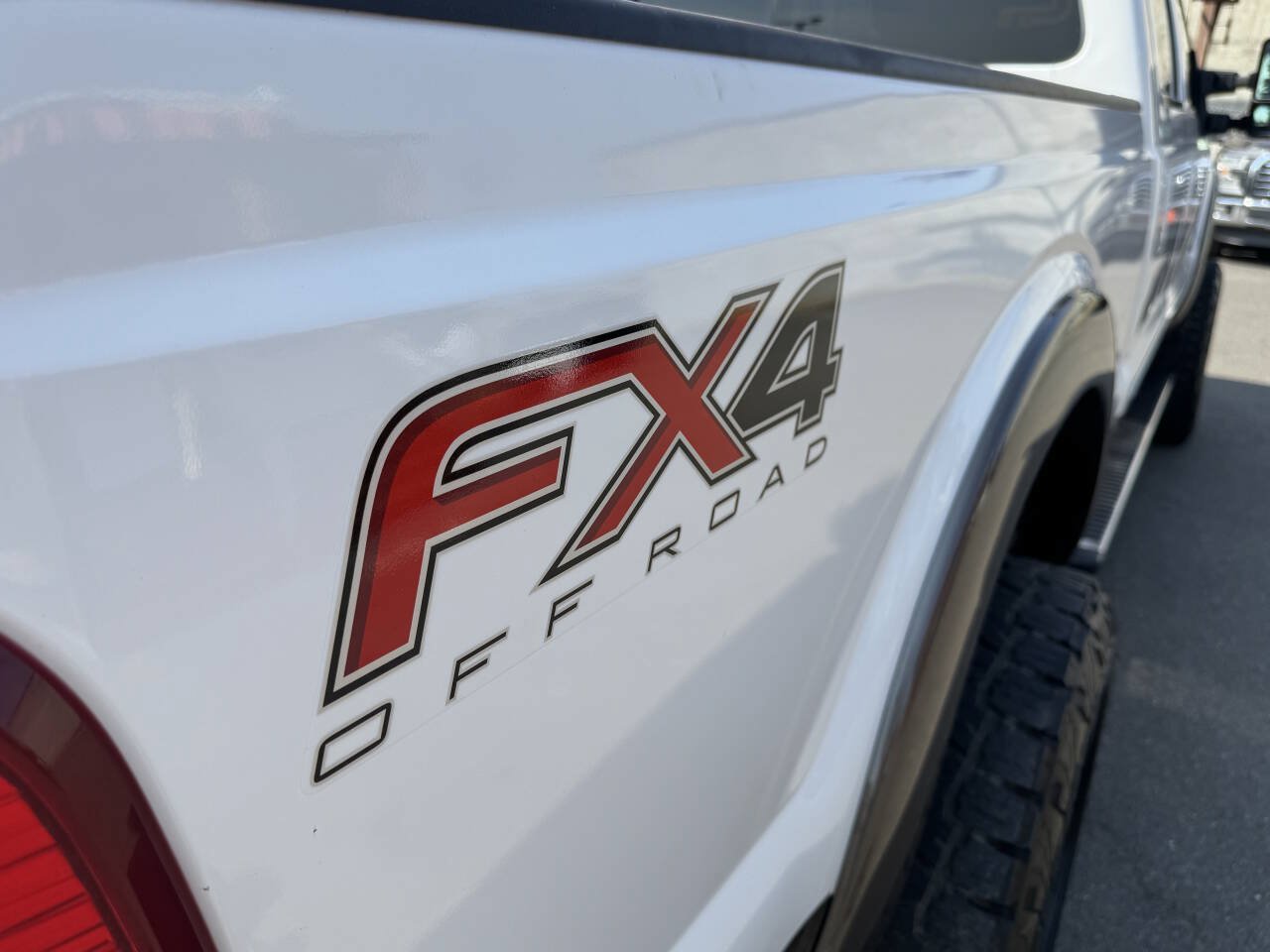 Used 2016 Ford F250 King Ranch w/ FX4 Off-Road Package AWD/4WD image 29