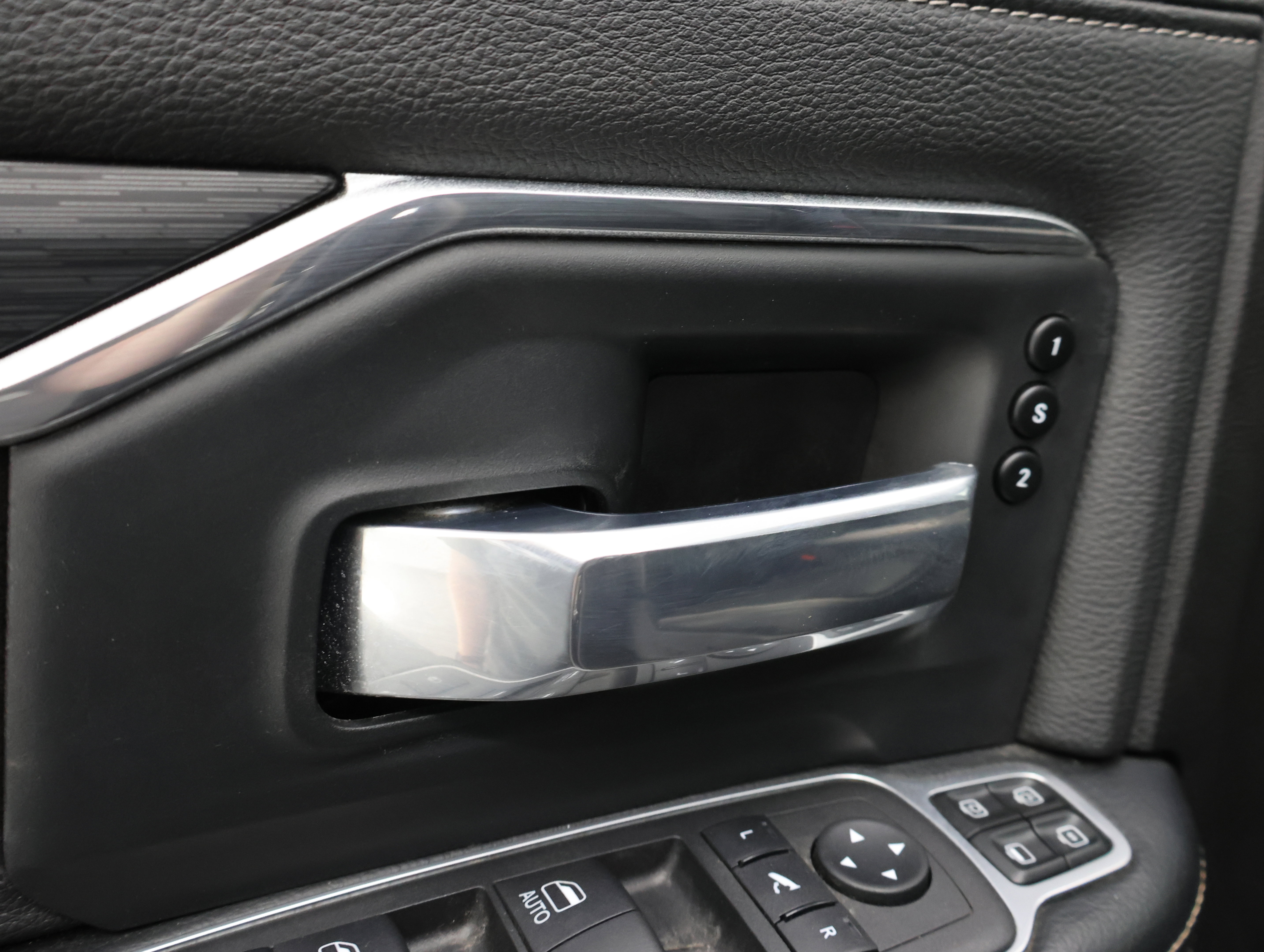Used 2024 RAM 3500 Laramie w/ Night Edition AWD/4WD image 42