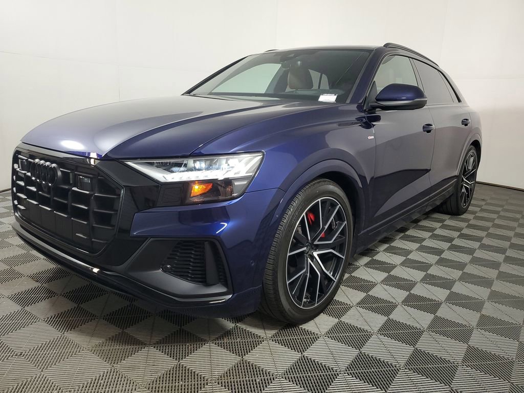 Used 2023 Audi Q8 Prestige w/ Prestige Package AWD/4WD image 3