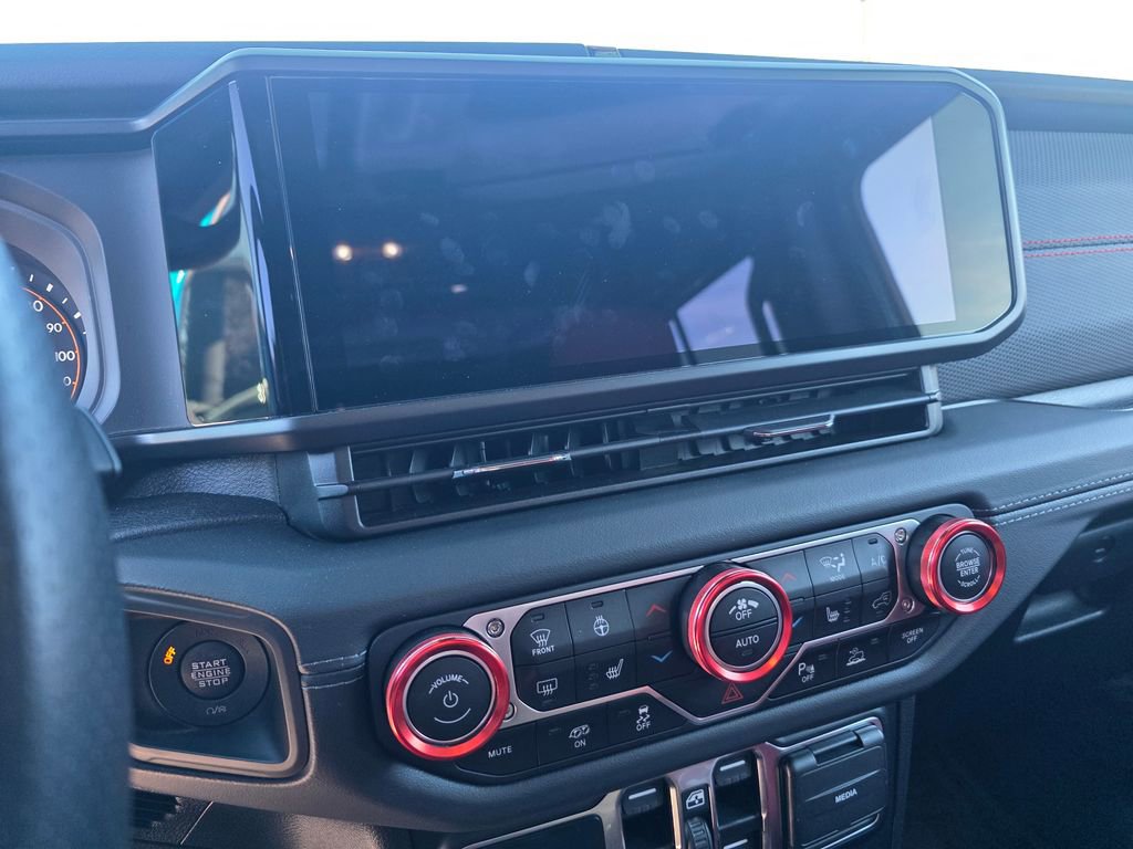 Used 2024 Jeep Wrangler Unlimited Rubicon 392 image 15