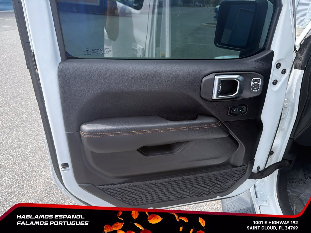 Used 2022 Jeep Gladiator Overland AWD/4WD image 12