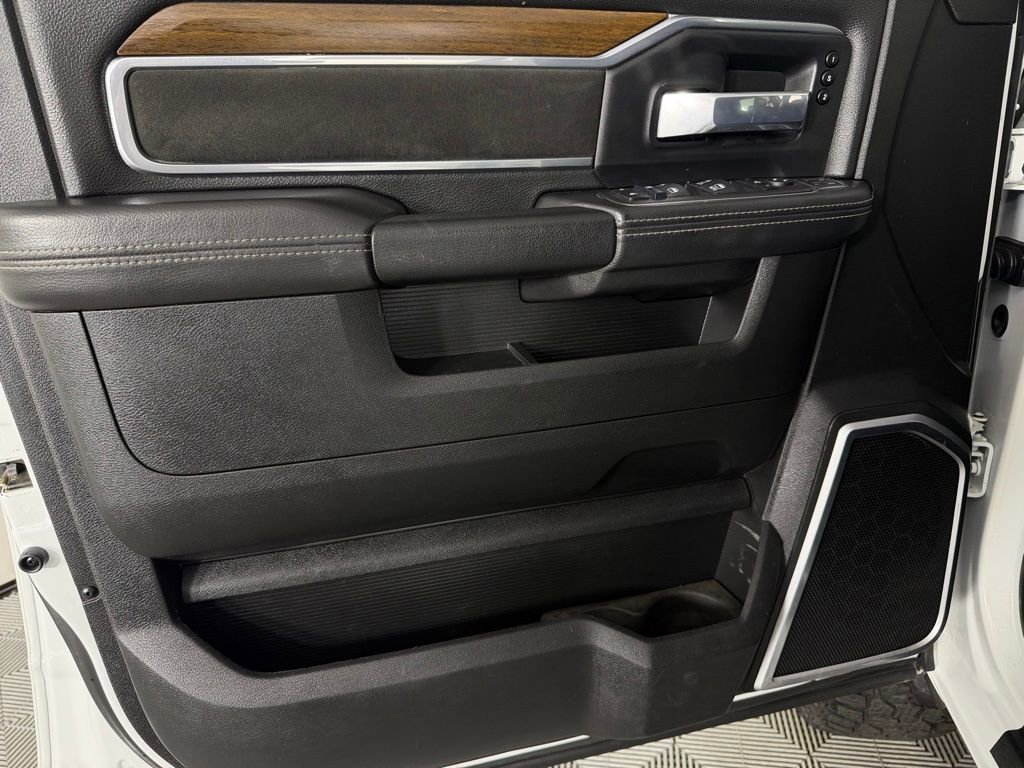 Used 2024 RAM 2500 Laramie image 27