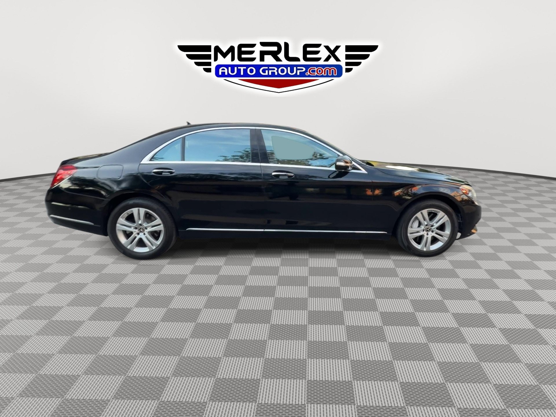 Used 2017 Mercedes-Benz S 550 4MATIC Sedan image 9