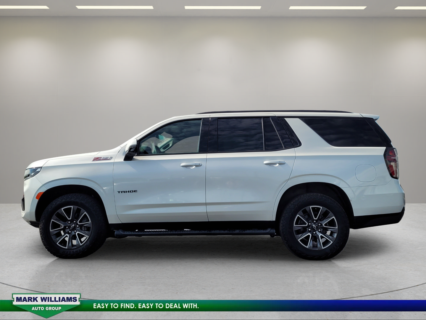 Used 2023 Chevrolet Tahoe Z71 w/ Luxury Package AWD/4WD image 7