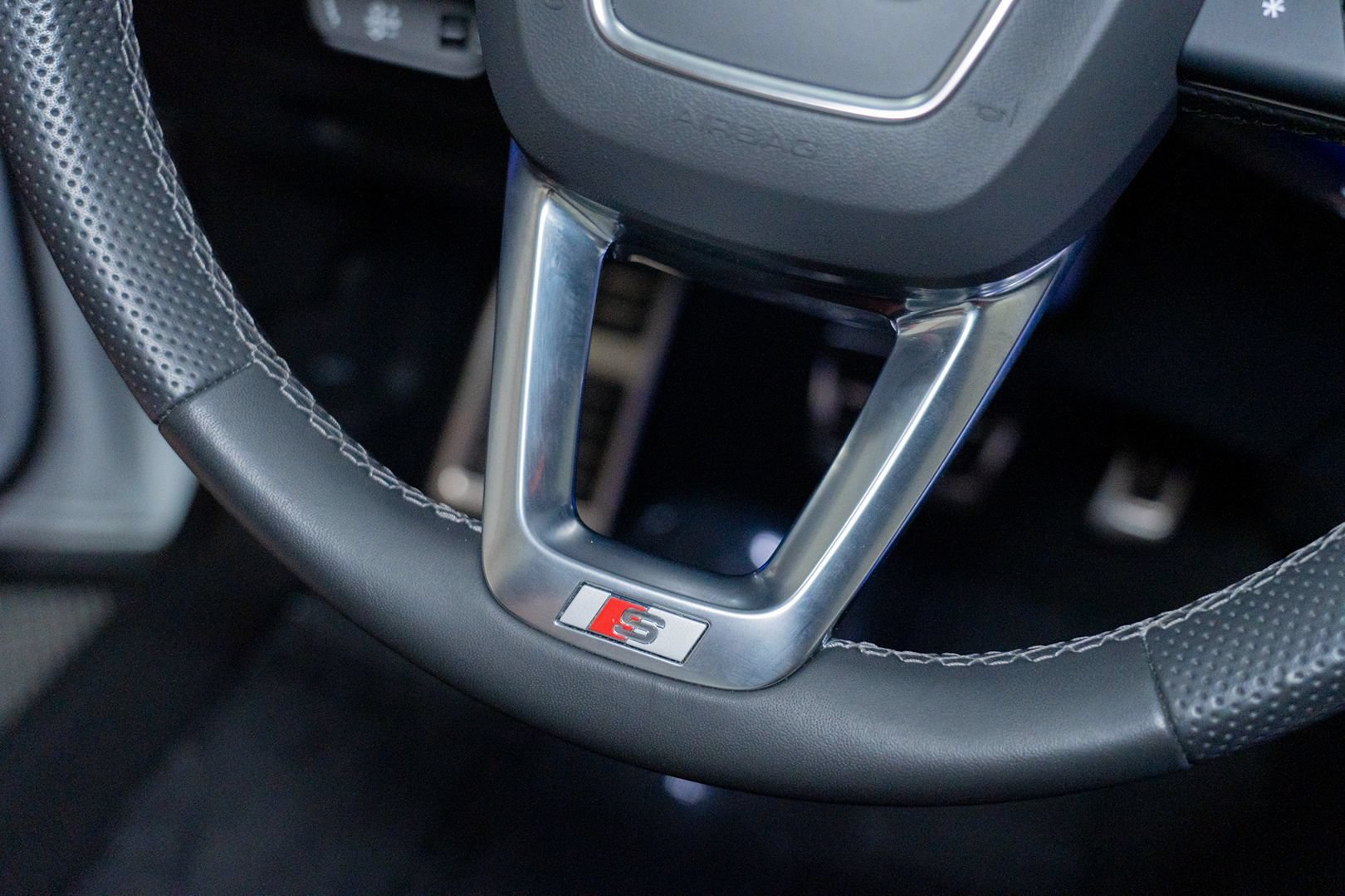 Used 2023 Audi SQ8 Prestige w/ Prestige Package AWD/4WD image 40