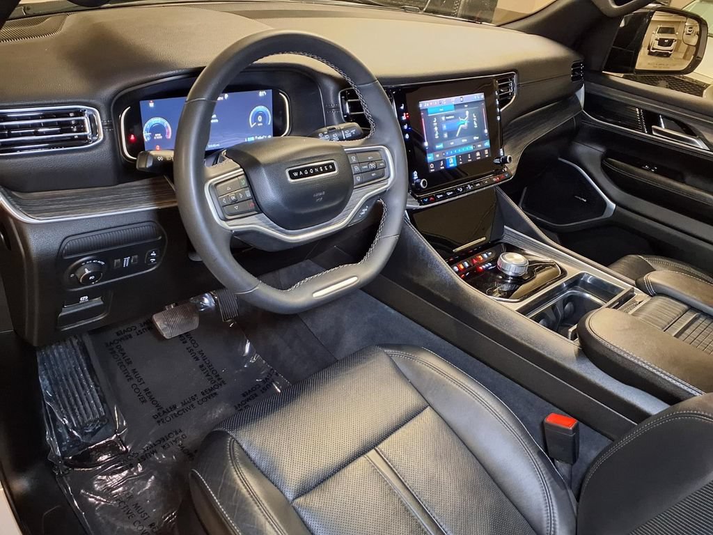 Used 2024 Jeep Wagoneer Series II RWD image 25