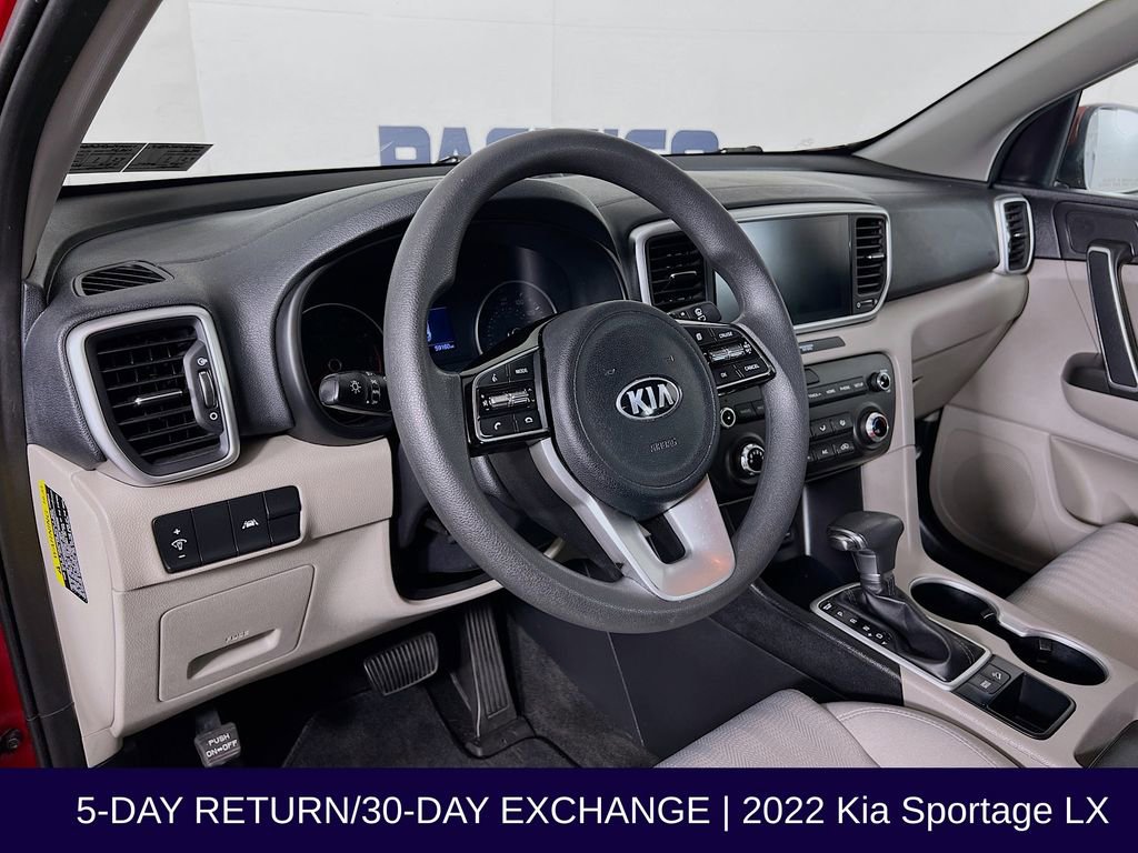 Used 2022 Kia Sportage LX image 11