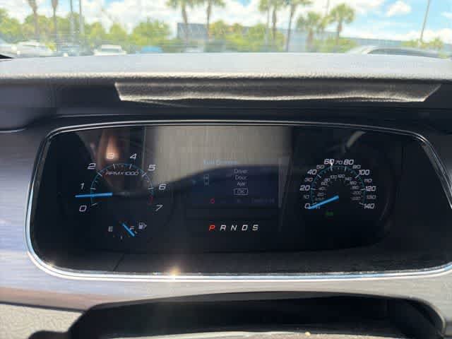 Used 2015 Ford Taurus SEL FWD image 24