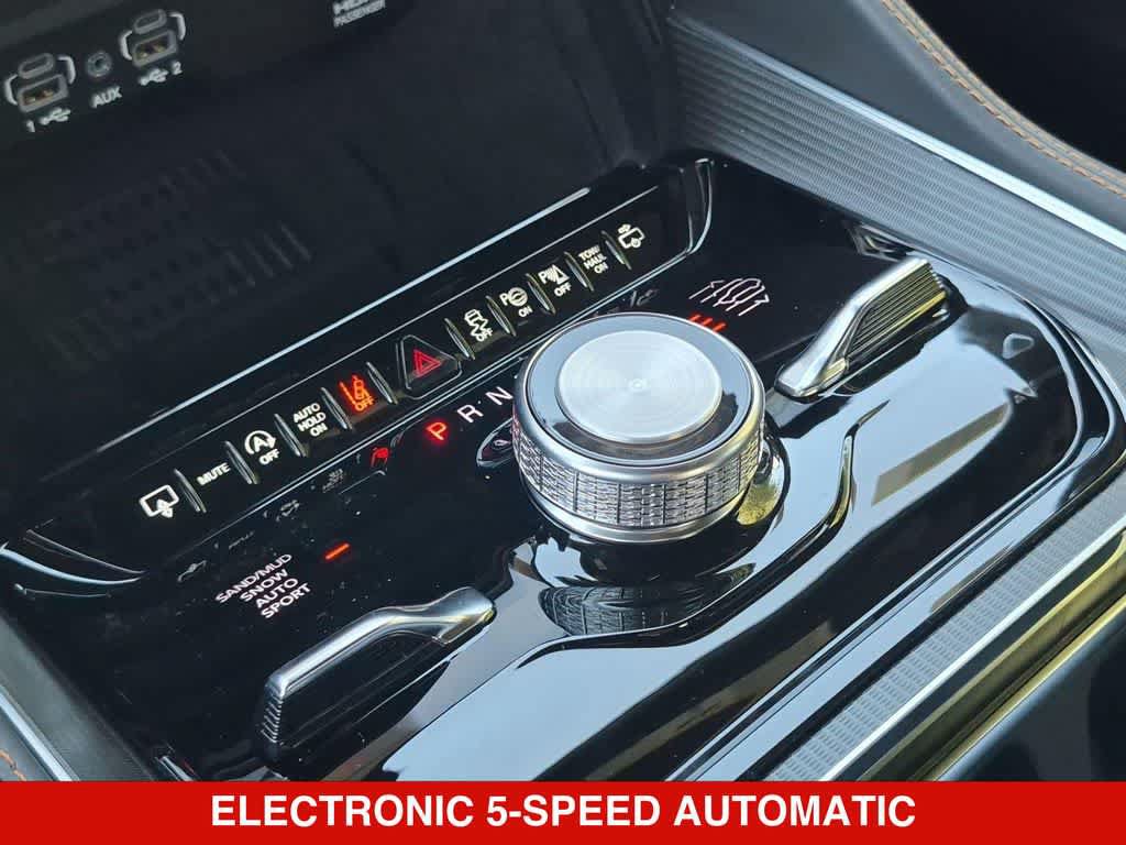 New 2026 Jeep Grand Wagoneer Summit AWD/4WD image 31