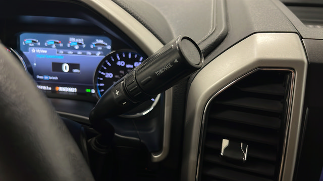 Used 2019 Ford F350 Lariat w/ Lariat Ultimate Package AWD/4WD image 18