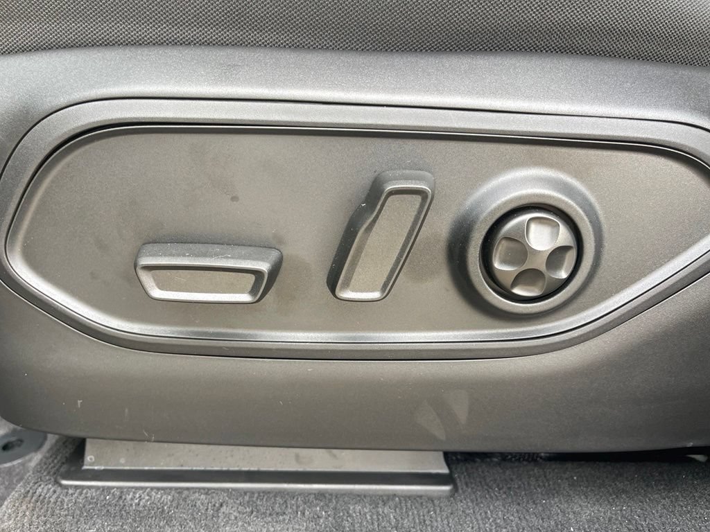 New 2026 Jeep Grand Cherokee Laredo RWD image 46