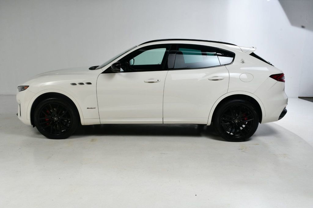 Used 2020 Maserati Levante GranSport image 3