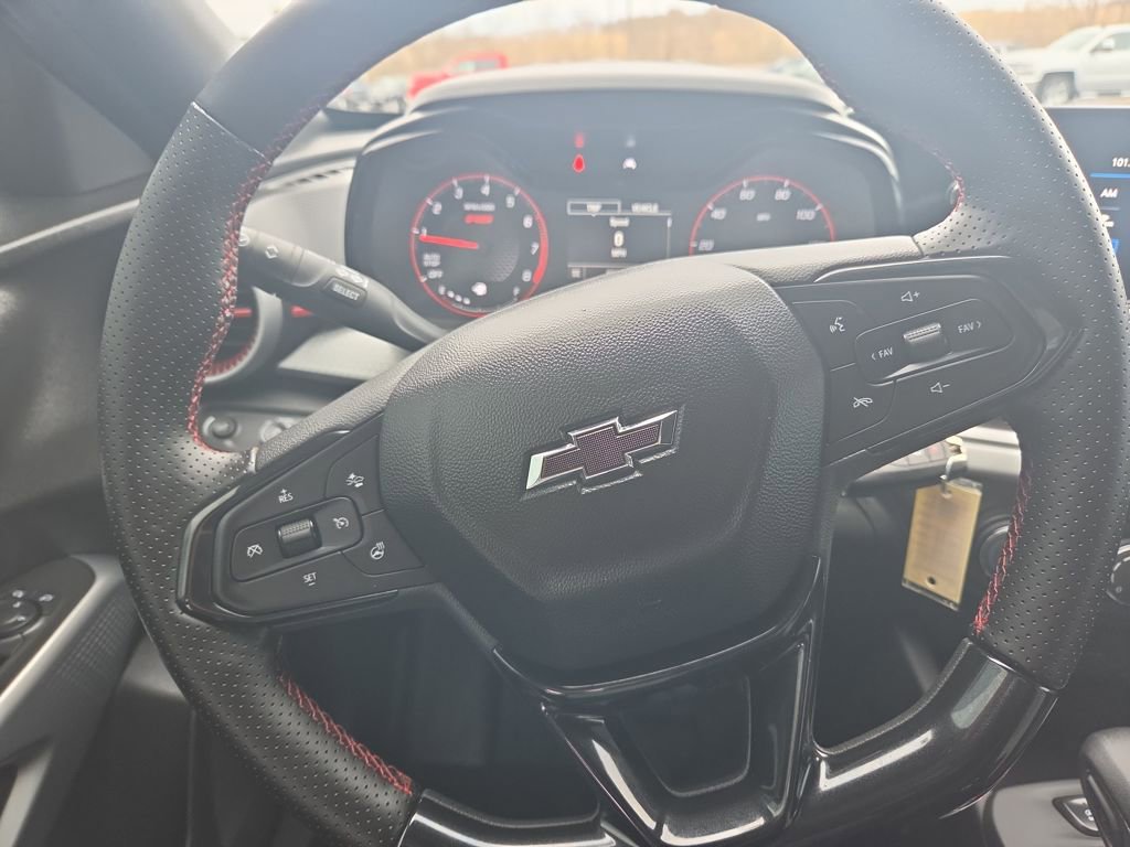 Certified 2024 Chevrolet Trax RS image 13