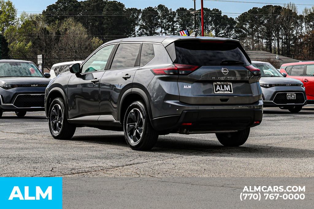 Used 2025 Nissan Rogue SV FWD image 7
