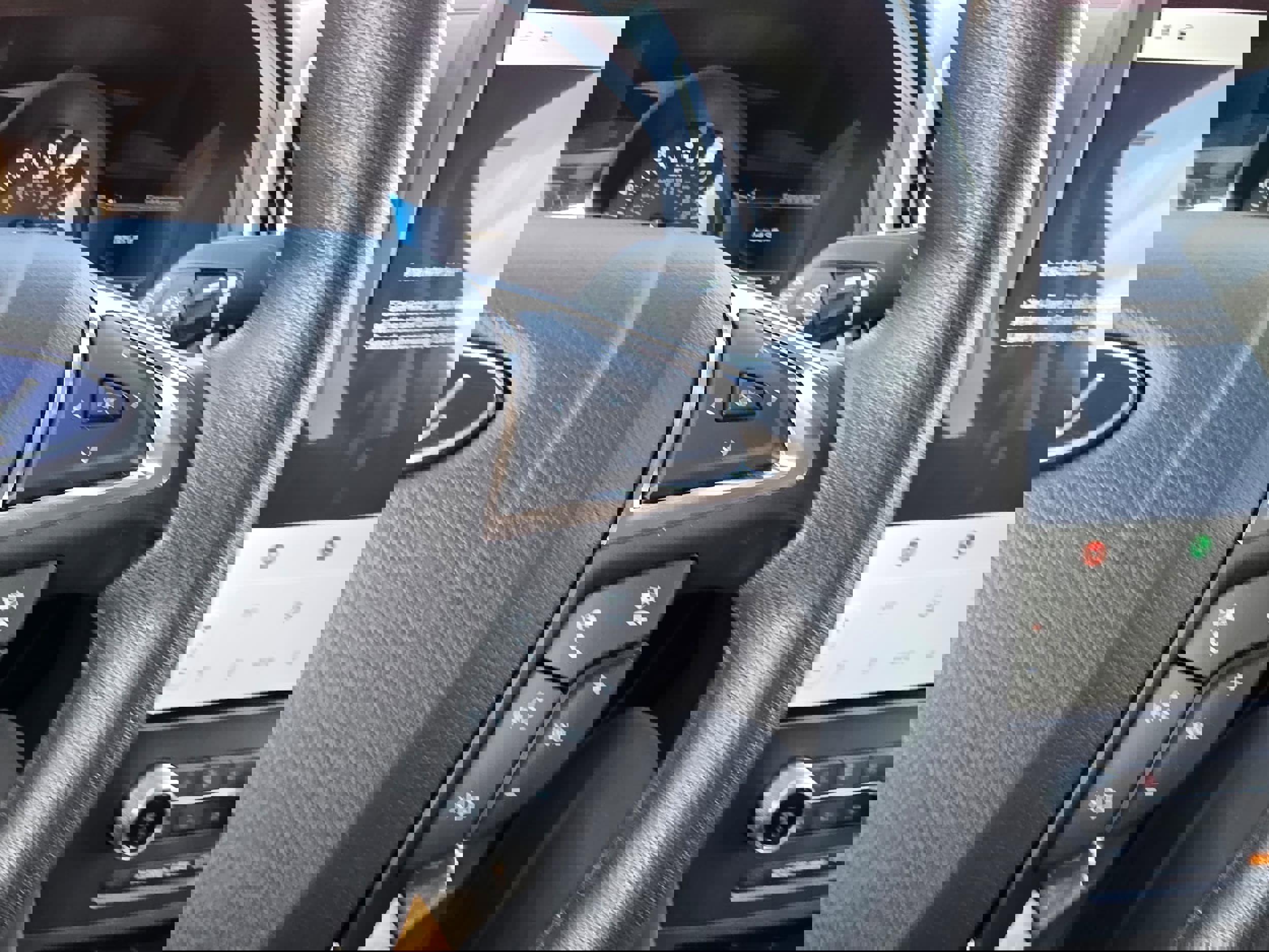 Used 2022 Ford Edge SEL w/ Convenience Package image 16