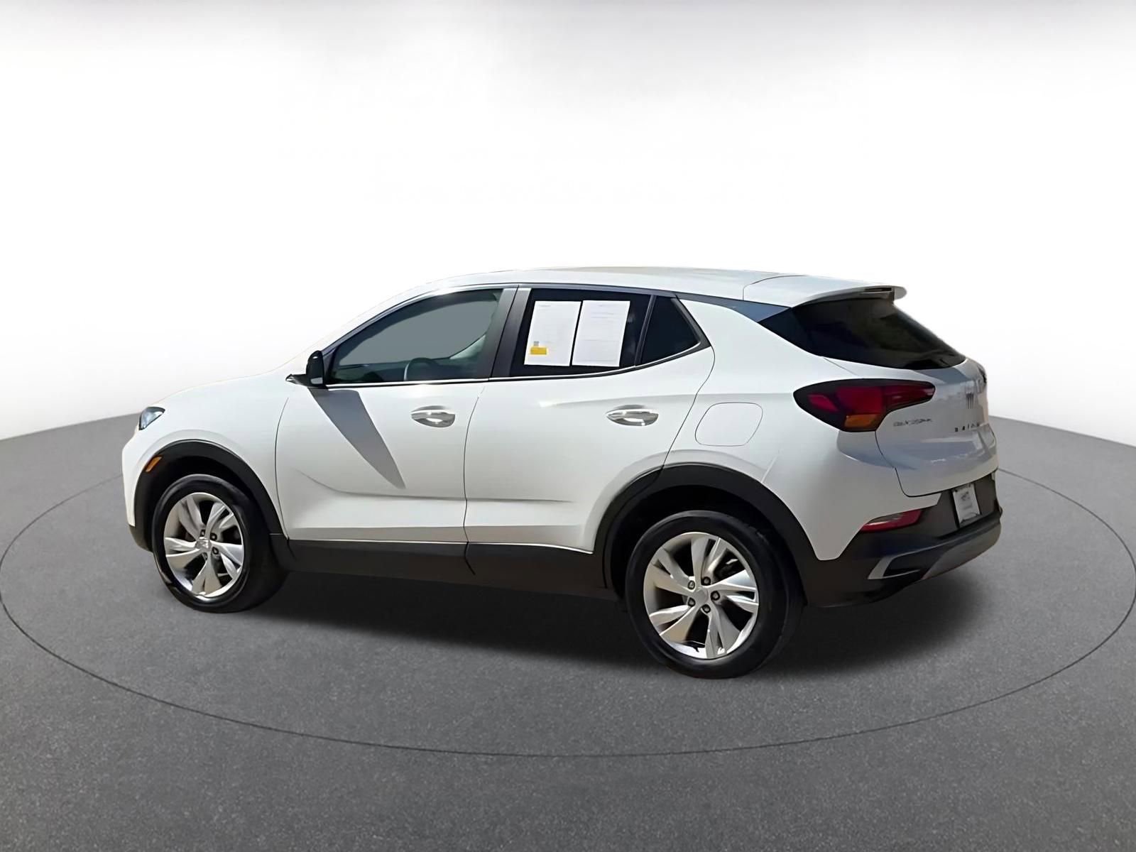 Used 2025 Buick Encore GX Preferred image 10