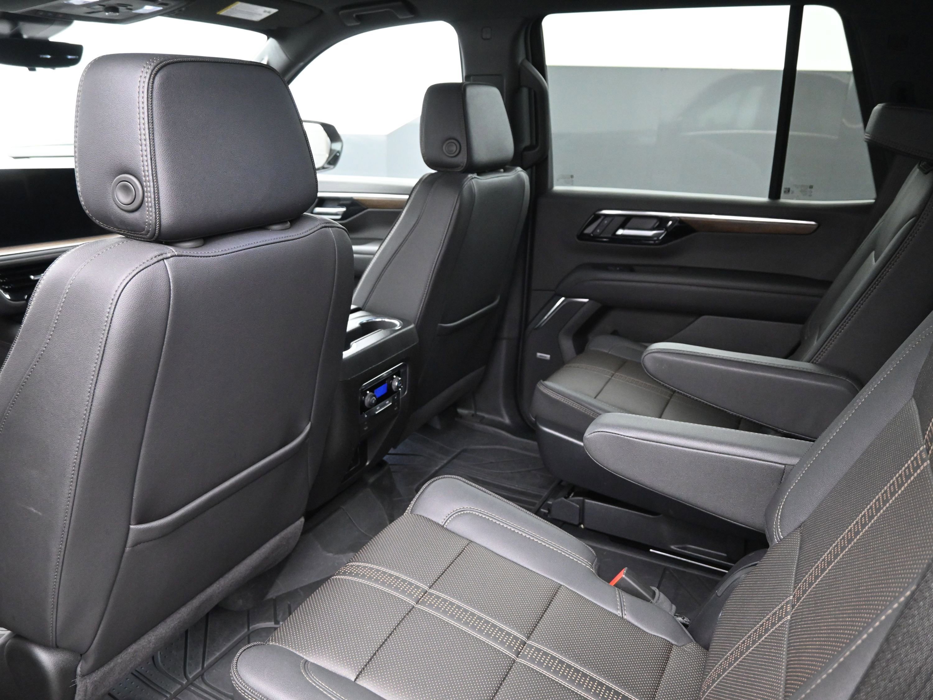 Certified 2025 Chevrolet Tahoe High Country image 16