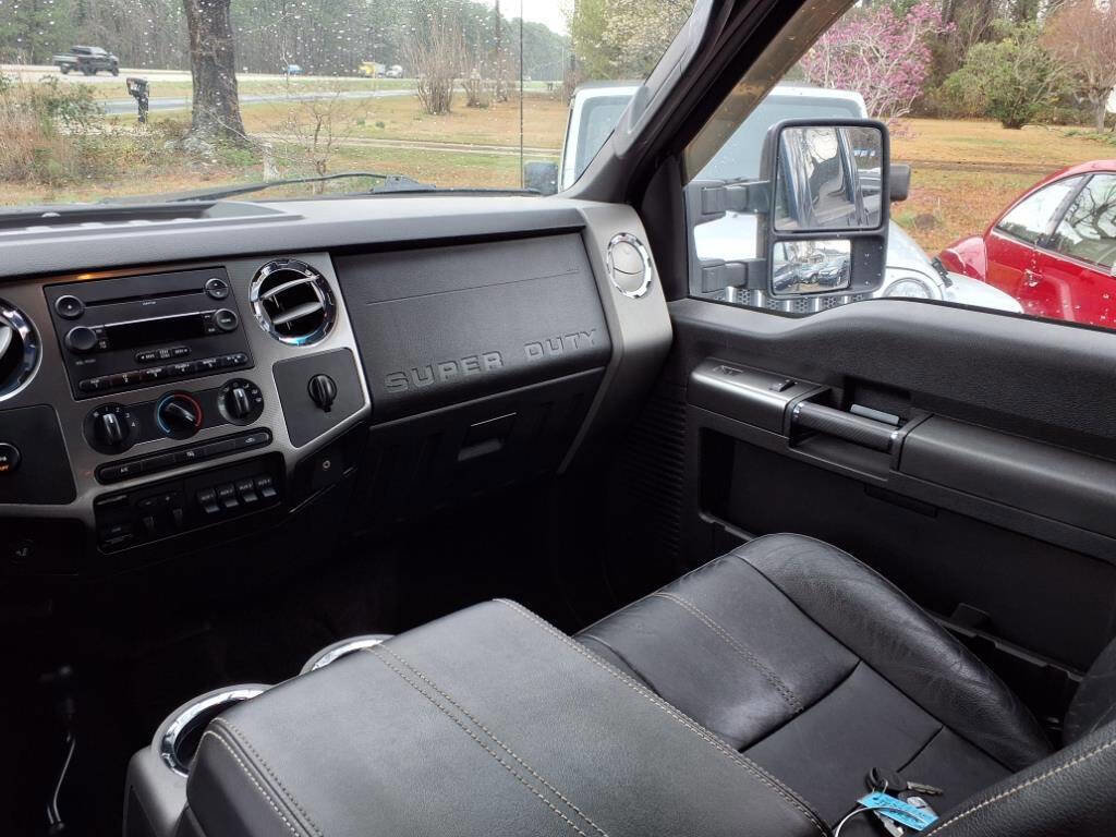 Used 2008 Ford F350 FX4 AWD/4WD image 9